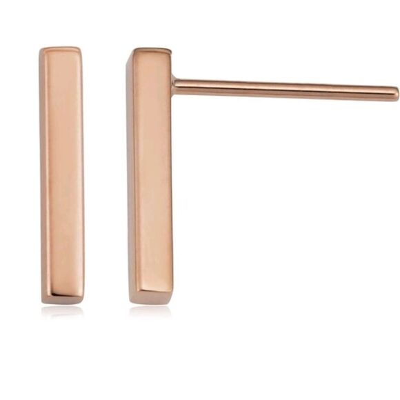 Rose Gold Bar Ring and Earrings - Picture 3 of 8